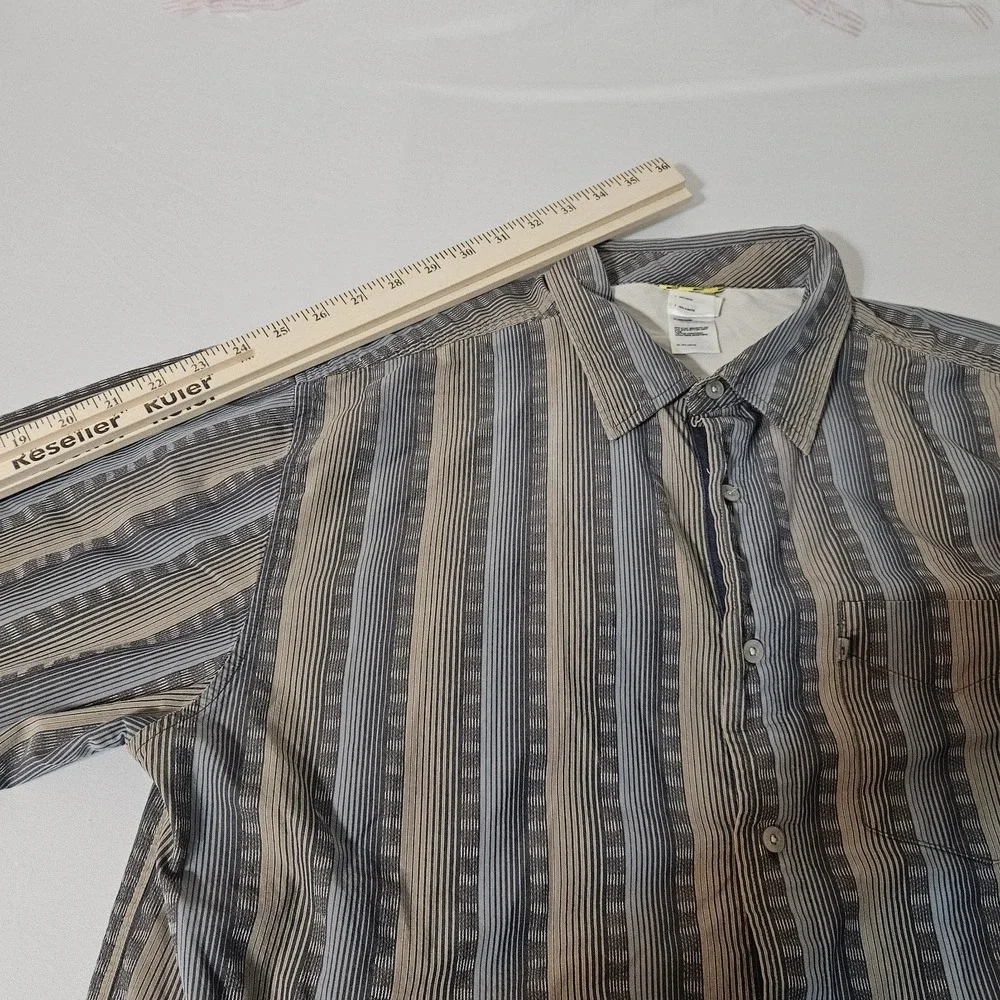 North Face Shirt Men's L‎ Cream/Blue Long Sleeve Lightweight Button Up Pocket